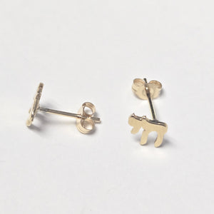 side view of 14k Chai stud earrings