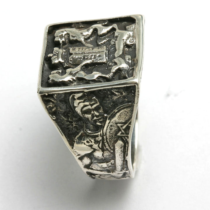 Sterling Silver 10 Commandments Lion Signet Ring Oxidized Judaica - JewelryJudaica