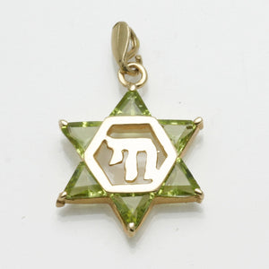 14k Yellow Gold Peridot Jewish Star of David Chai Pendant - JewelryJudaica